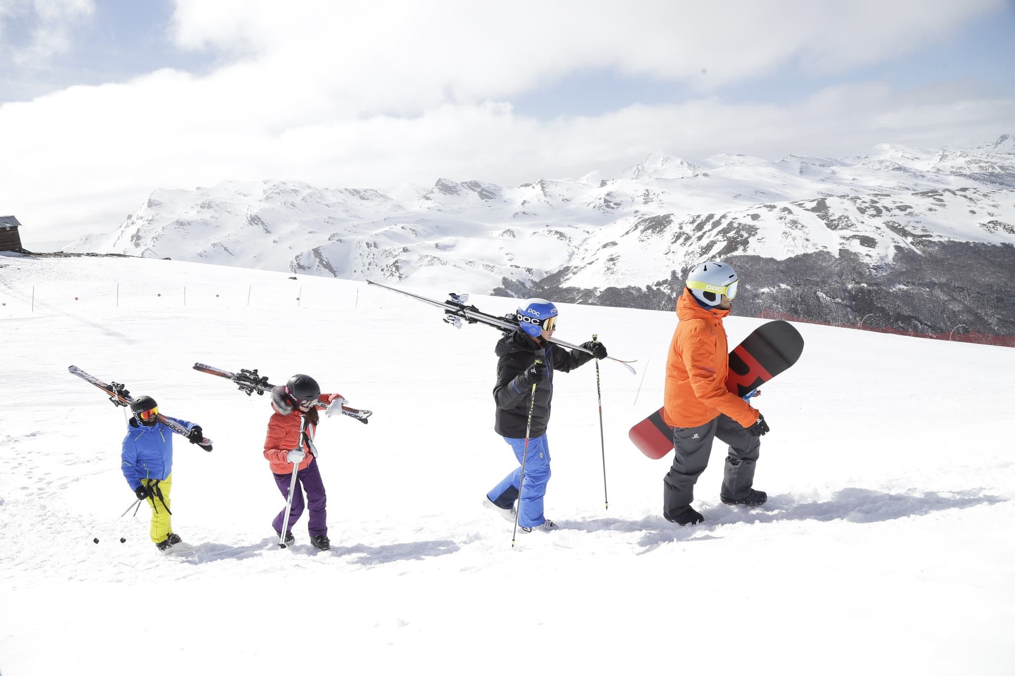 Pase Cerro Castor + Traslados + Equipo de Snowboard